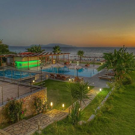 Ocean Hotel Resort Kastrosikia Eksteriør bilde