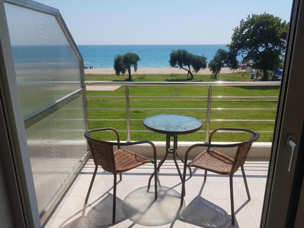 Ocean Hotel Resort Kastrosikia Eksteriør bilde